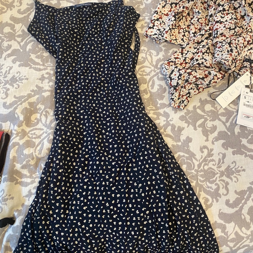 Brandy Melville size M flower dress,